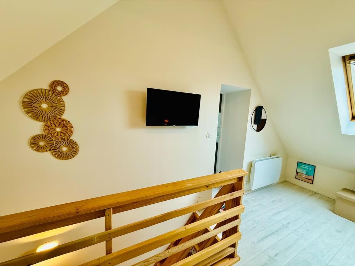 Loft Moderne Et Cosy Proche Des Villes Et Plages Demouville Exterior photo